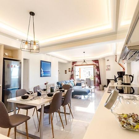 Leo - Unique Glyfada Apartment เอเธนส์ ภายนอก รูปภาพ