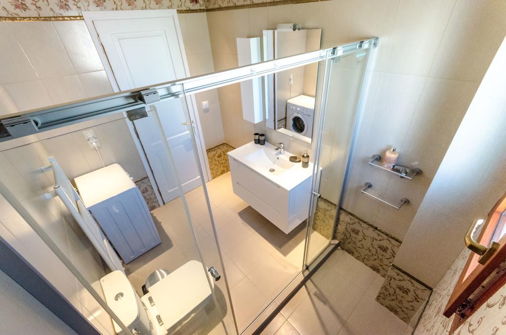 Leo - Unique Glyfada Apartment เอเธนส์ ภายนอก รูปภาพ