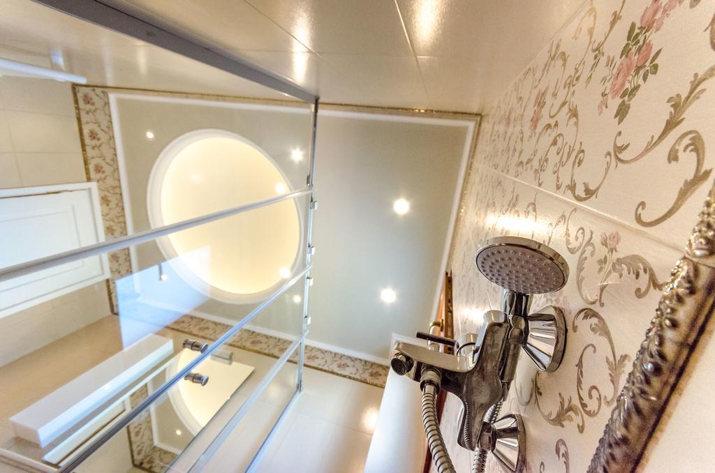Leo - Unique Glyfada Apartment เอเธนส์ ภายนอก รูปภาพ